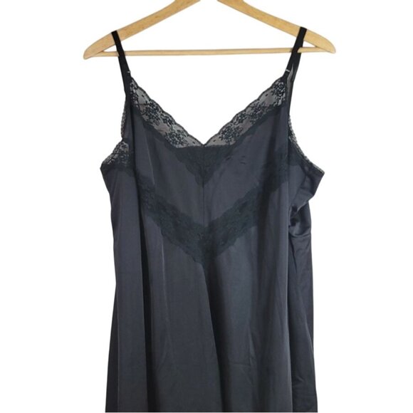 Montgomery Ward Full Slip Black Size 48 Lace V Neck 100% Nylon Made in USA VTG - Picture 2 of 8